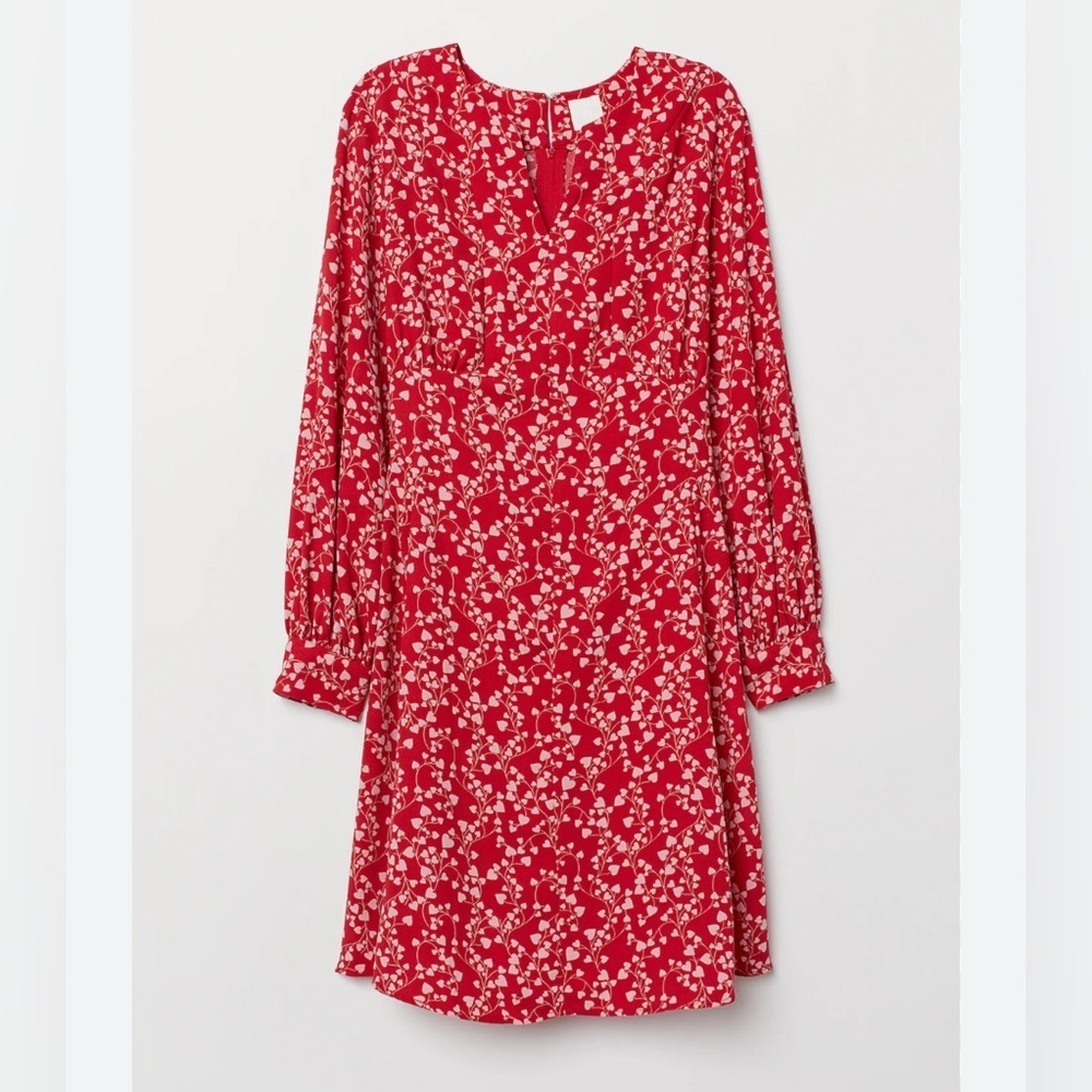 H&M red creped heart print long sleeve mini dress silhouette size 6 petite